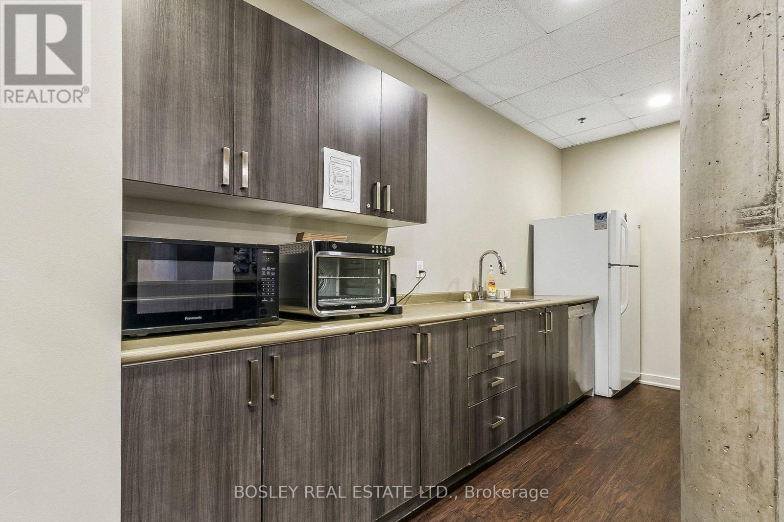 #506 150 SUDBURY STREET - 33