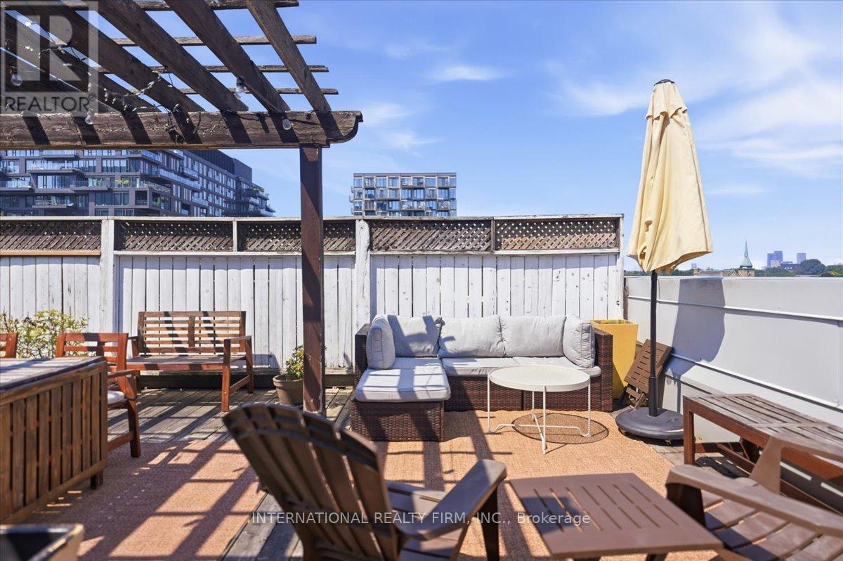 #PH27 500 RICHMOND ST STREET W - 18