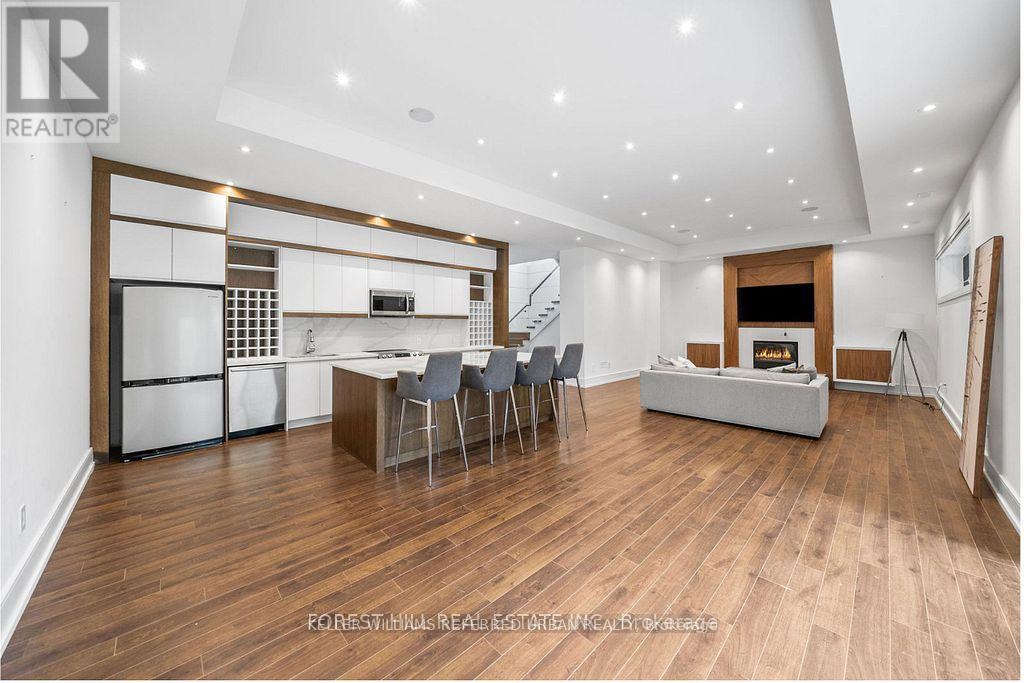 416 PATRICIA AVENUE - 40