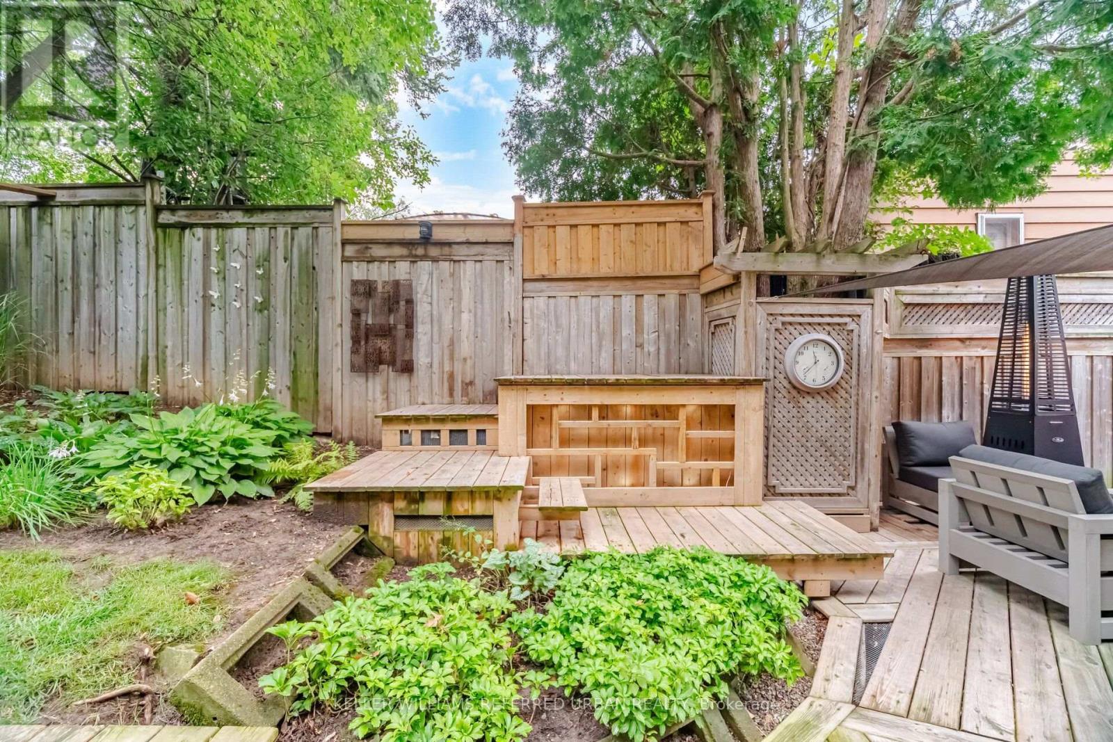 124 KIPLING ROAD - 32
