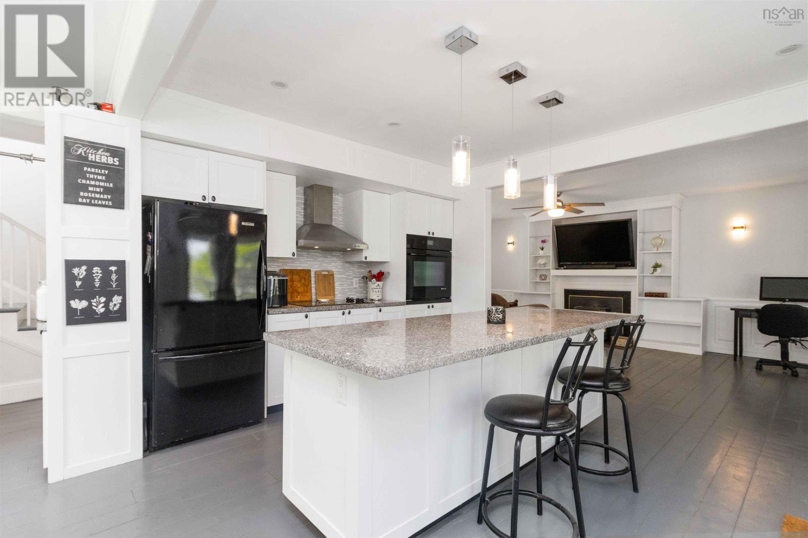 35 McFatridge Road - 10