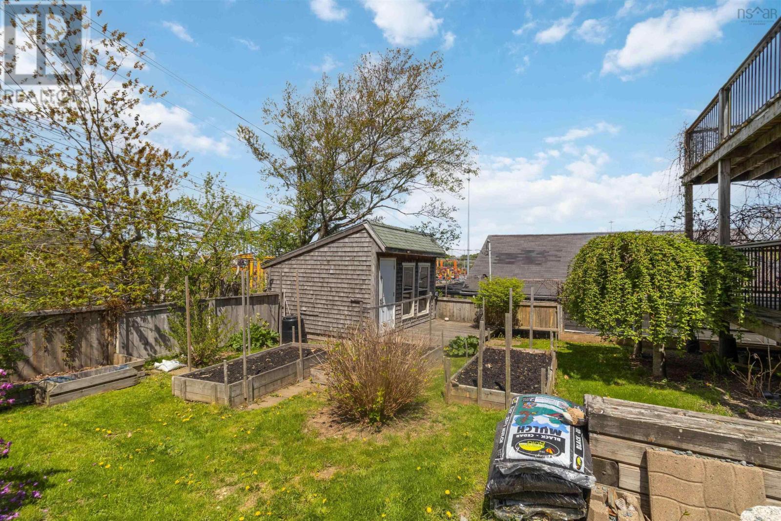 35 McFatridge Road - 37