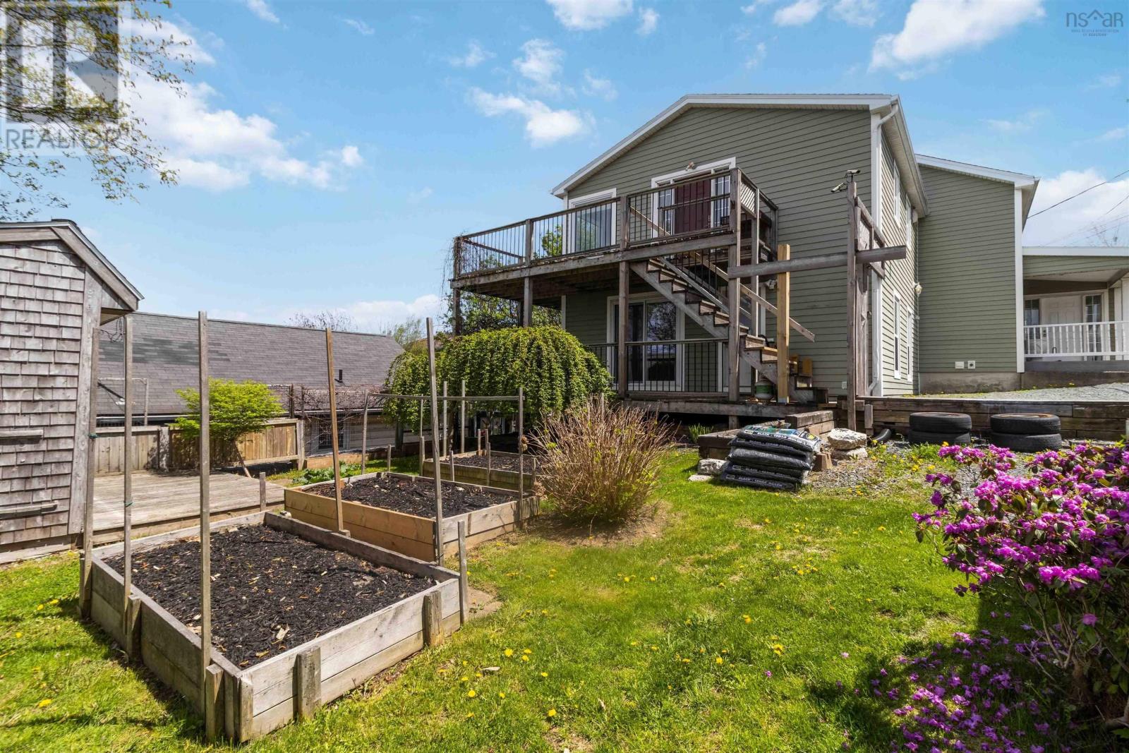 35 McFatridge Road - 34