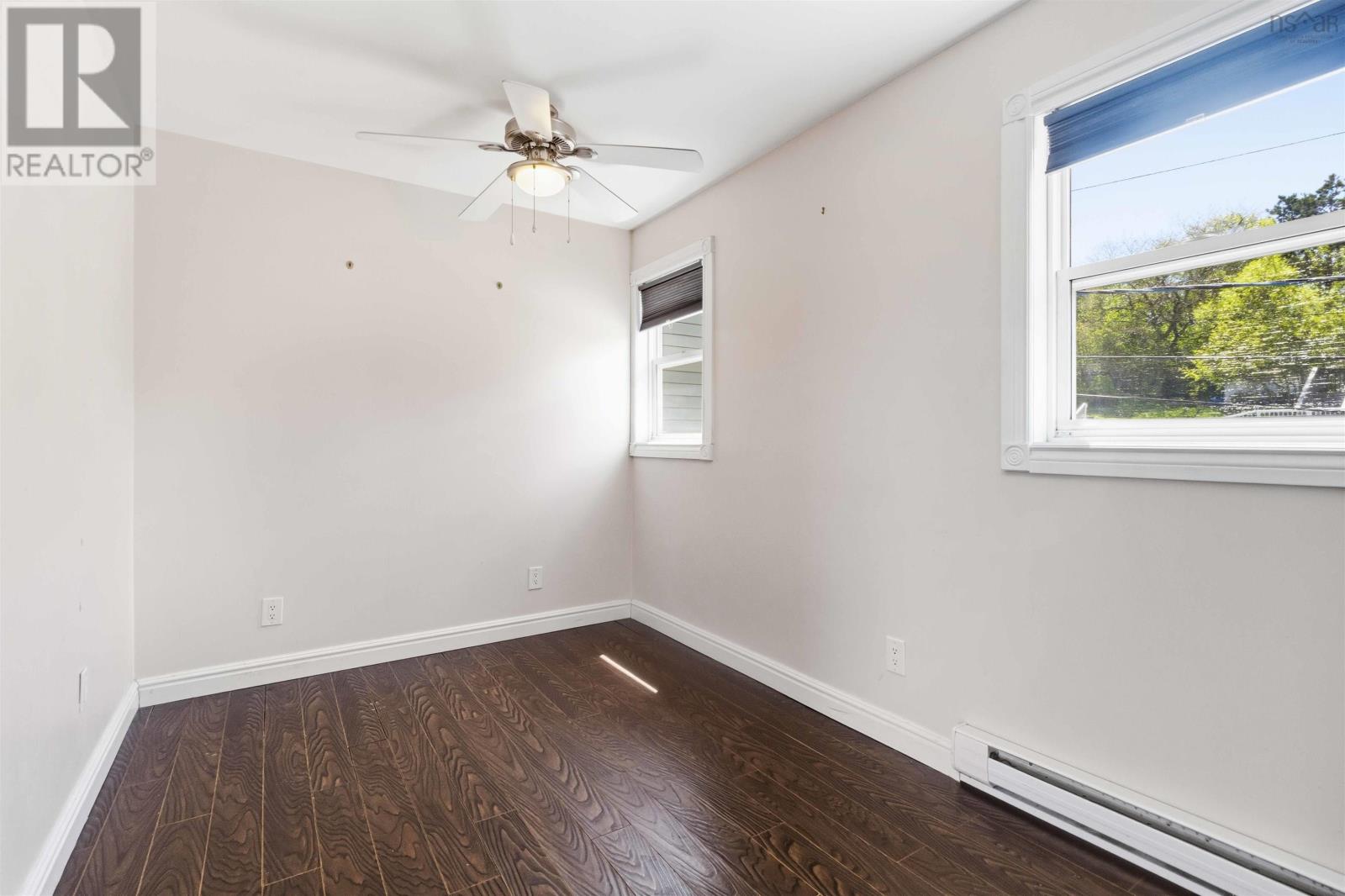35 McFatridge Road - 32