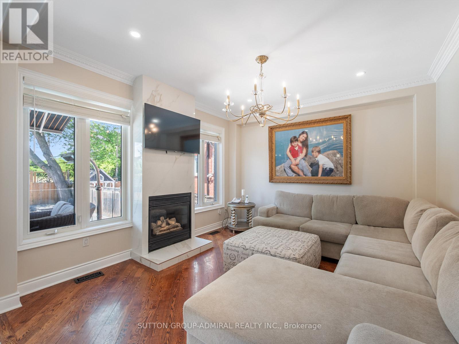 18 THATCHER AVENUE - Image 18
