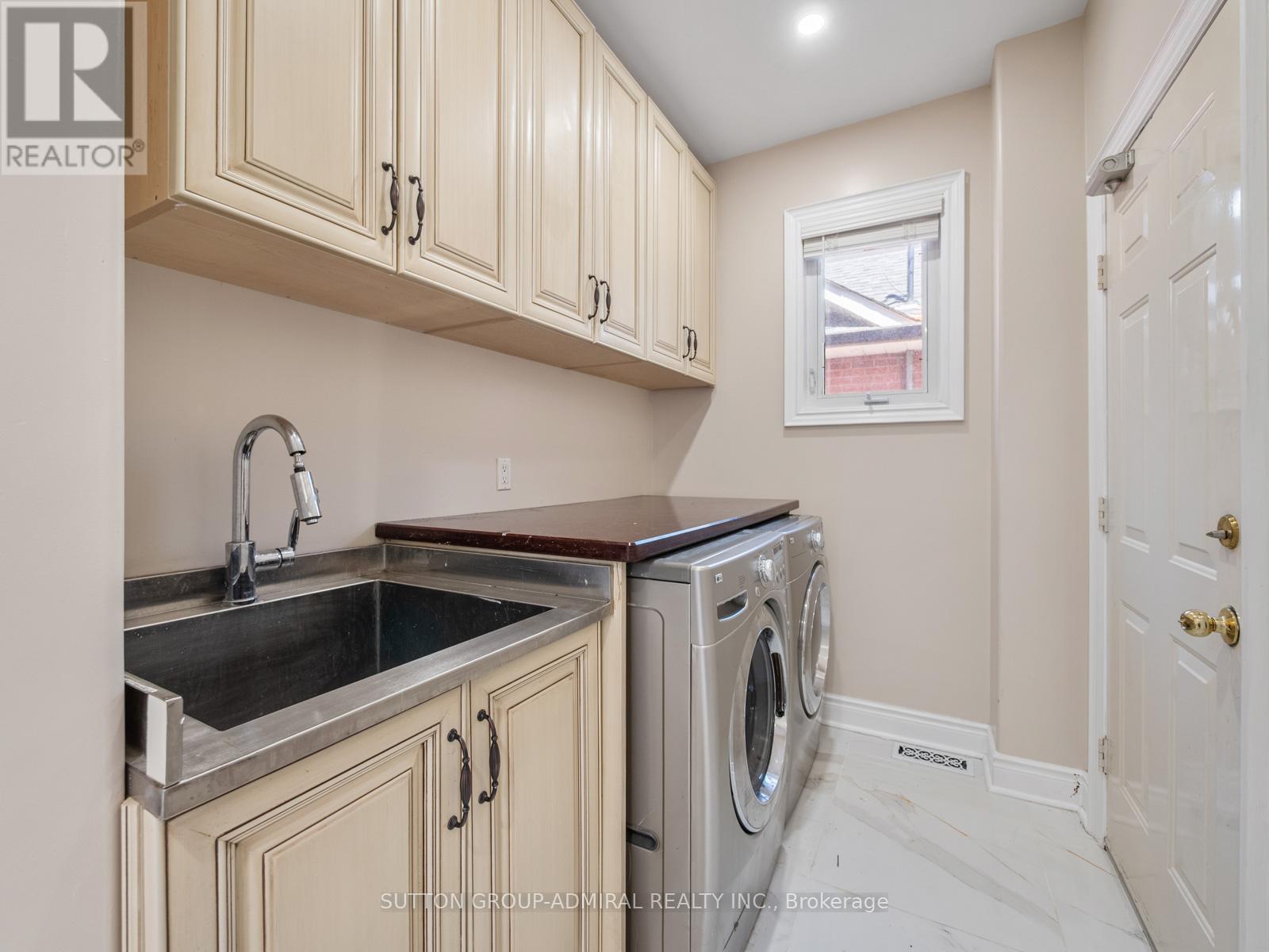 18 THATCHER AVENUE - Image 21