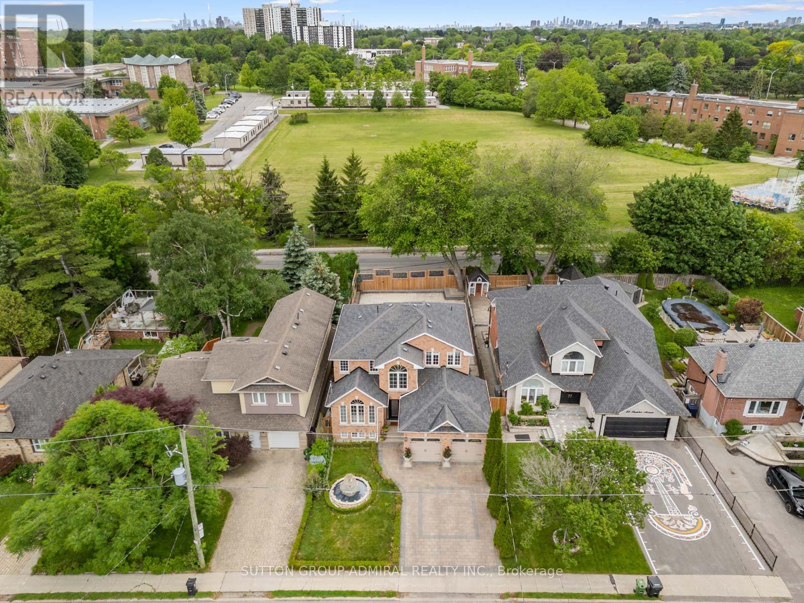 18 THATCHER AVENUE - Image 45