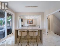 18 Thatcher Avenue, Toronto, ON M1M2M2 Photo 16