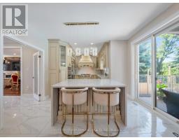 18 Thatcher Avenue, Toronto, ON M1M2M2 Photo 17