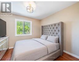 18 Thatcher Avenue, Toronto, ON M1M2M2 Photo 27