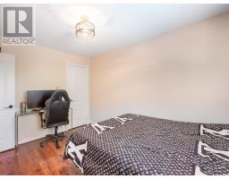 18 Thatcher Avenue, Toronto, ON M1M2M2 Photo 28