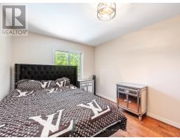 18 Thatcher Avenue, Toronto, ON M1M2M2 Photo 29