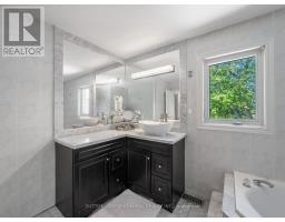 18 Thatcher Avenue, Toronto, ON M1M2M2 Photo 33