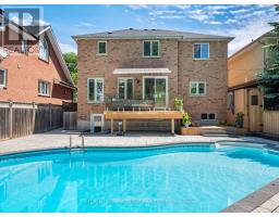 18 Thatcher Avenue, Toronto, ON M1M2M2 Photo 39