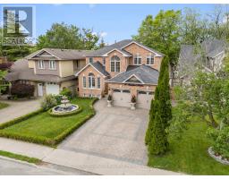18 Thatcher Avenue, Toronto, ON M1M2M2 Photo 40