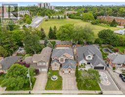 18 Thatcher Avenue, Toronto, ON M1M2M2 Photo 45