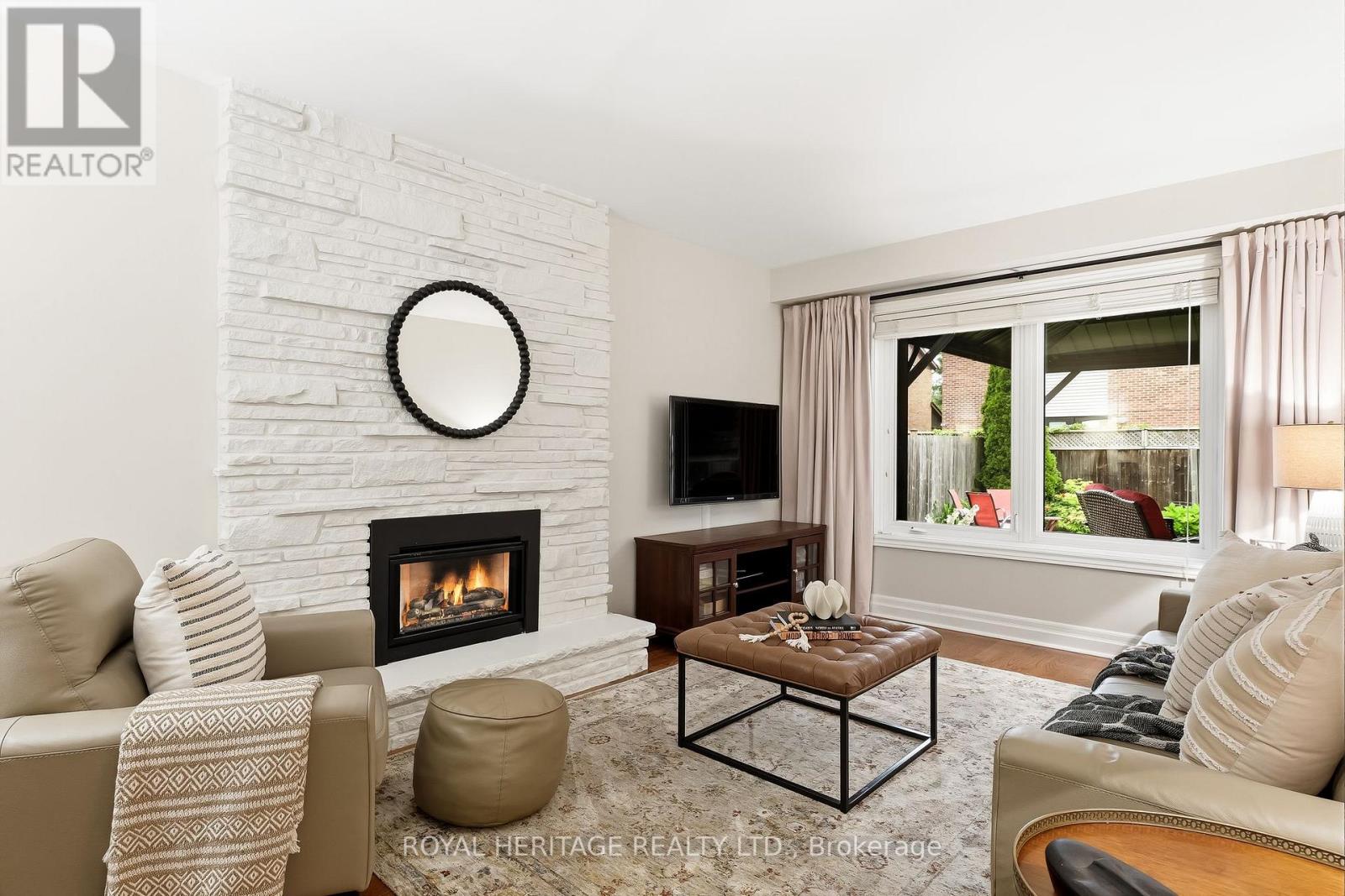 7 CARTER CRESCENT - Image 23