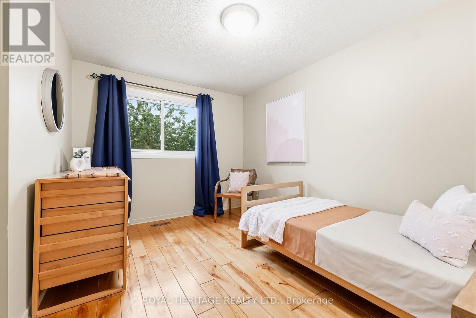 7 CARTER CRESCENT - Image 33