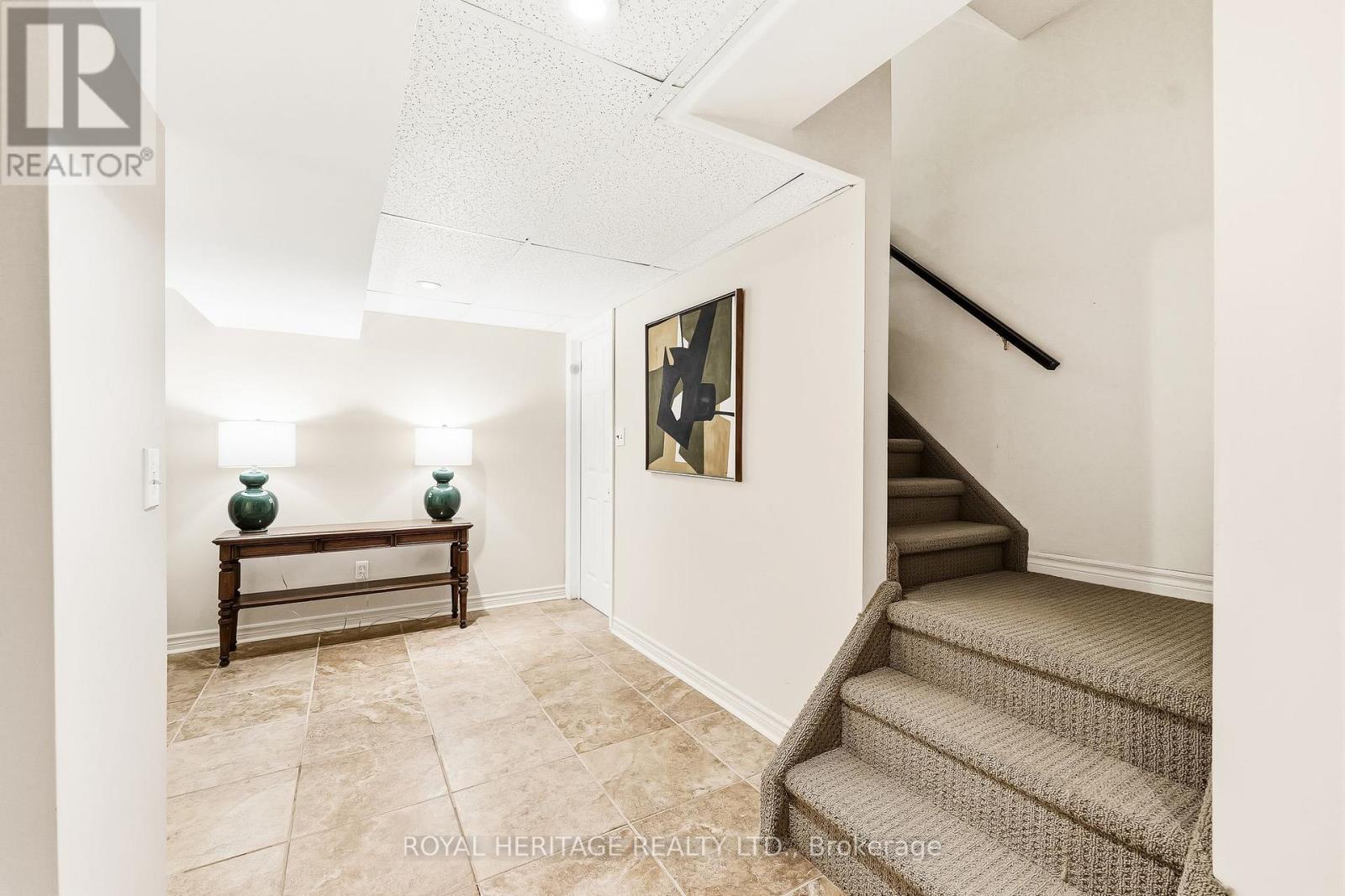 7 CARTER CRESCENT - Image 35