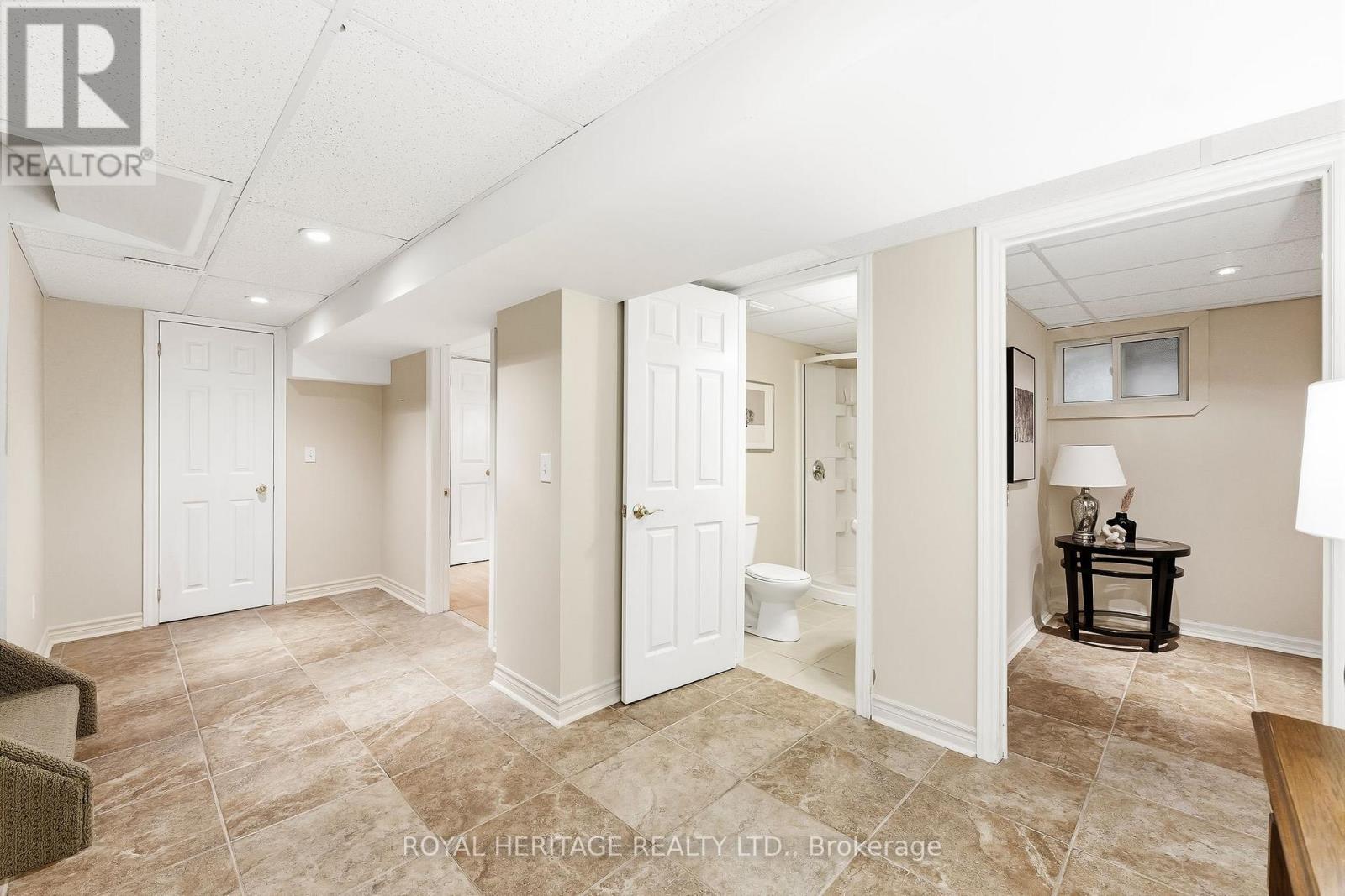 7 CARTER CRESCENT - Image 36