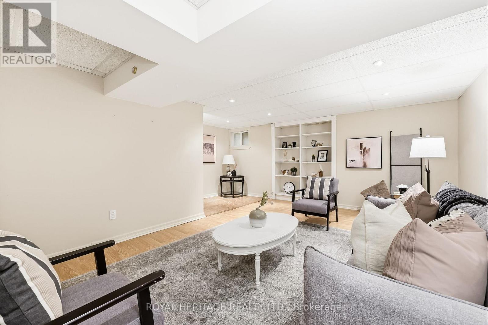 7 CARTER CRESCENT - Image 38