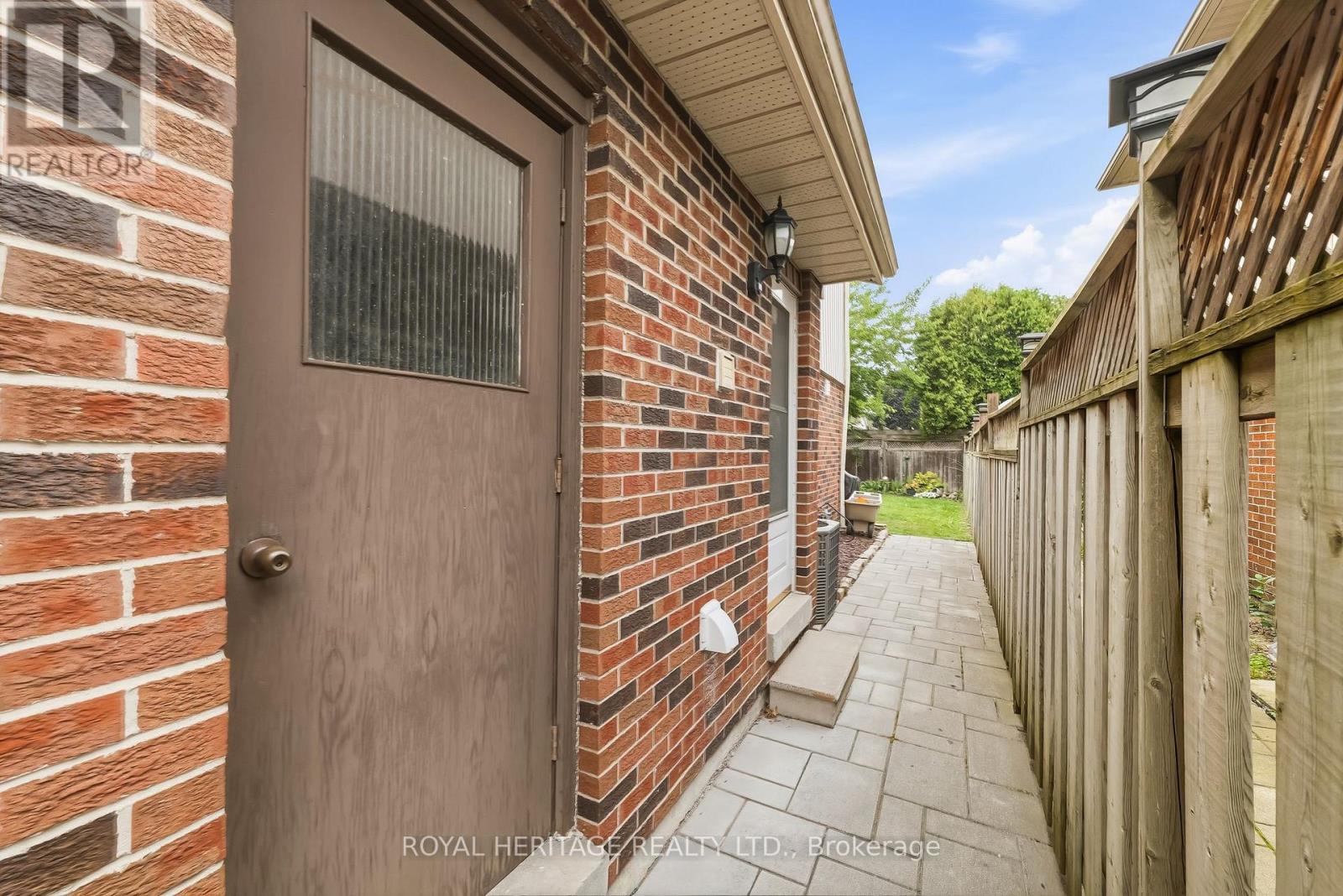 7 CARTER CRESCENT - Image 42
