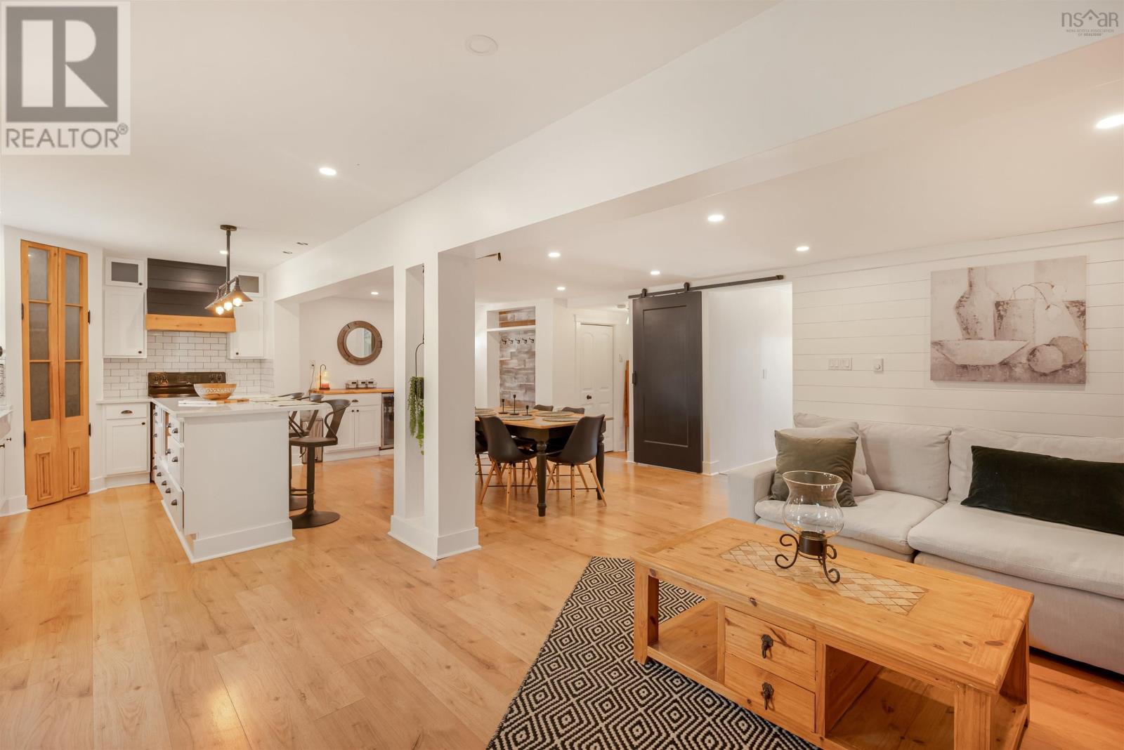 39 Fraser Avenue - 17