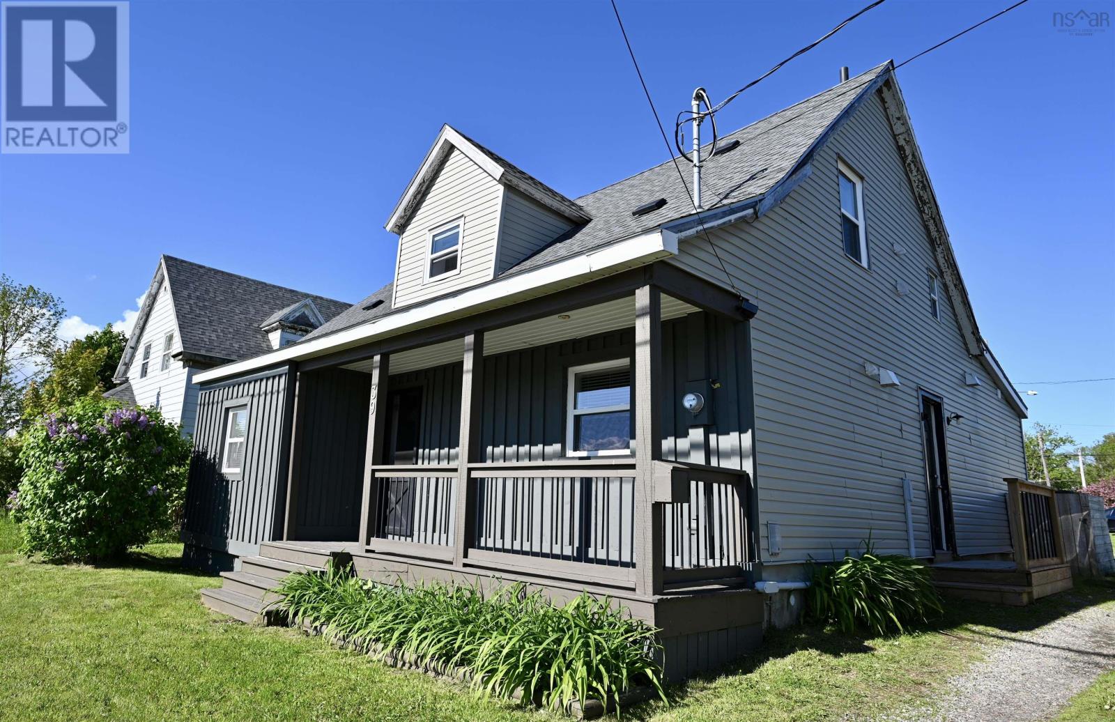 39 Fraser Avenue - 2