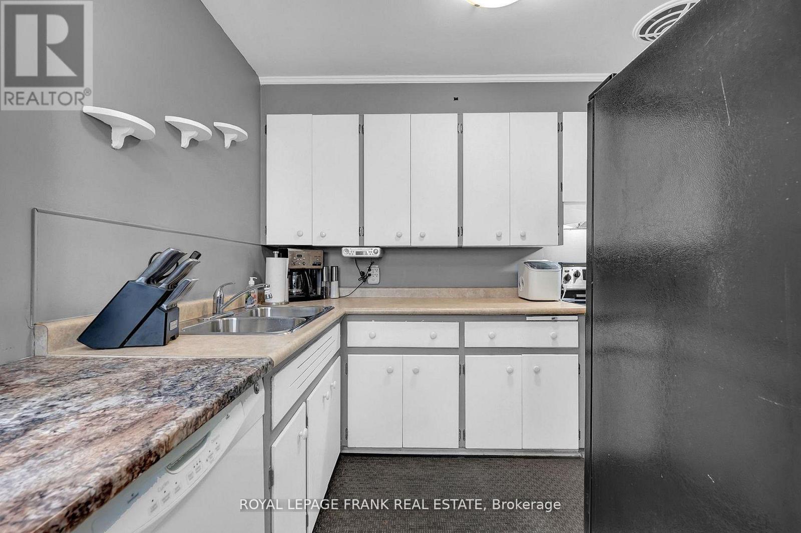 133 ABBOTT BOULEVARD - 10