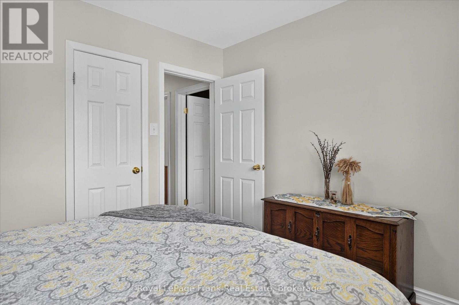 285 ST ANNES CRESCENT - 24