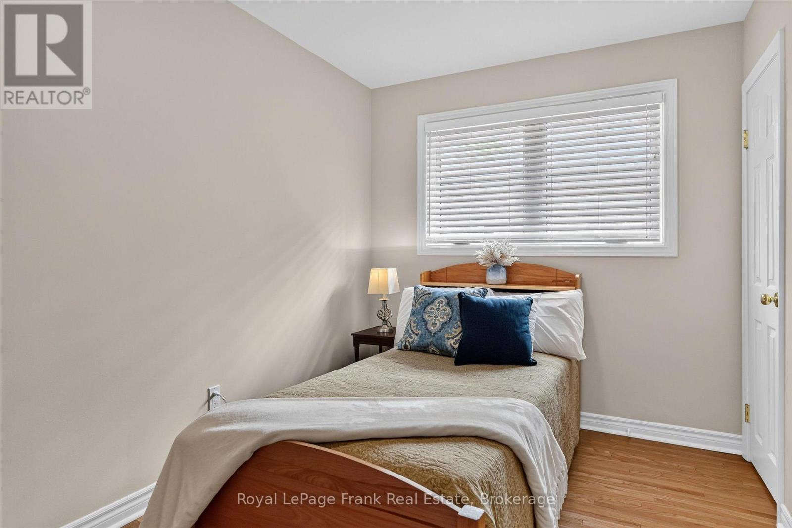 285 ST ANNES CRESCENT - 25
