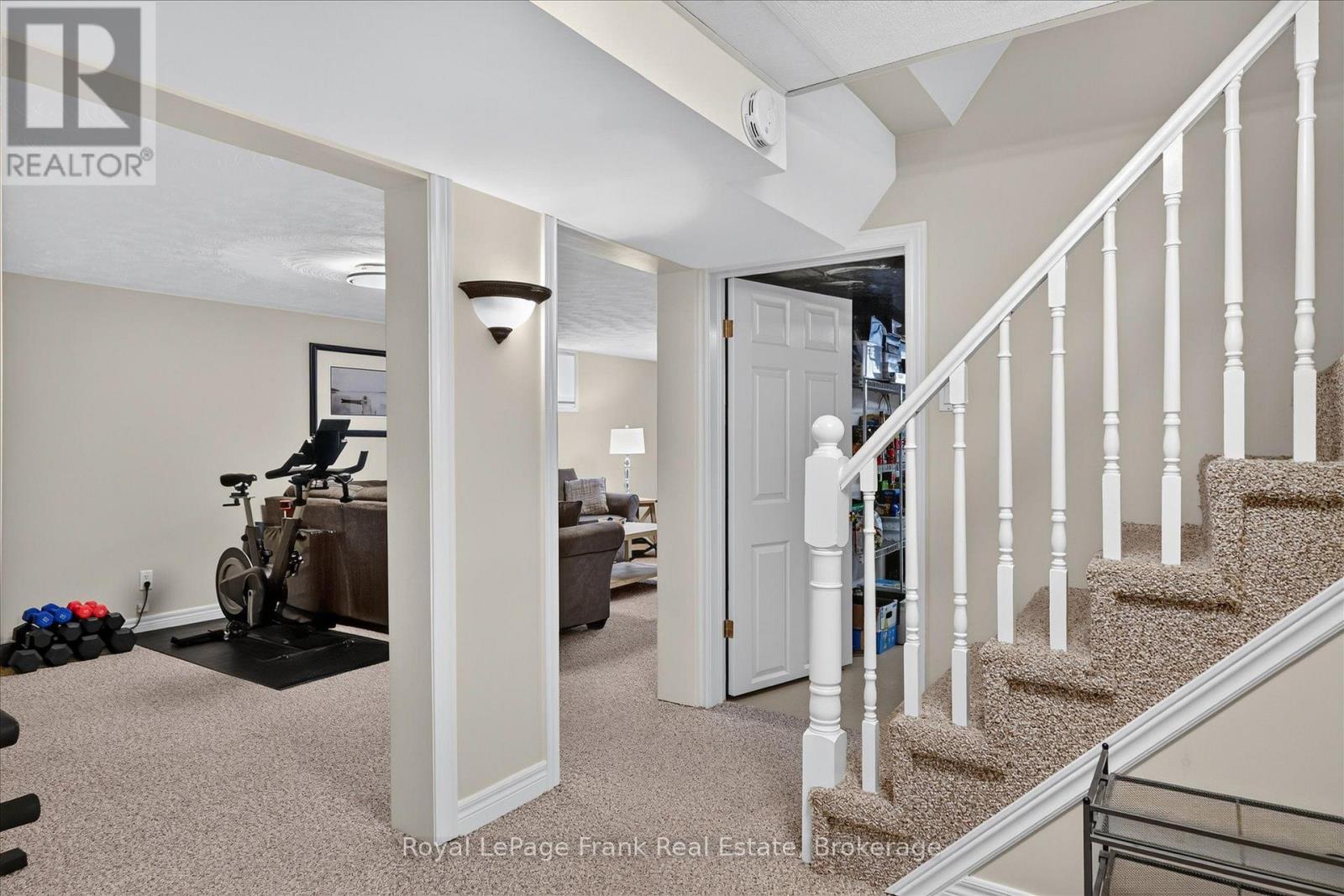285 ST ANNES CRESCENT - 27