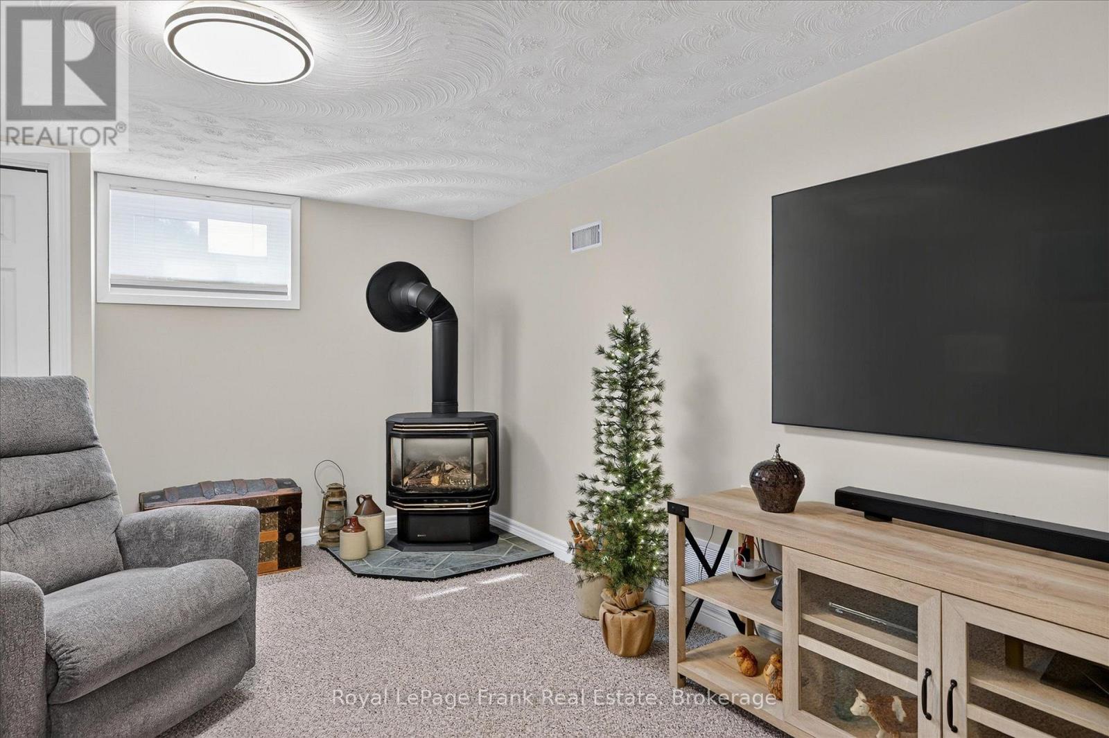 285 ST ANNES CRESCENT - 29