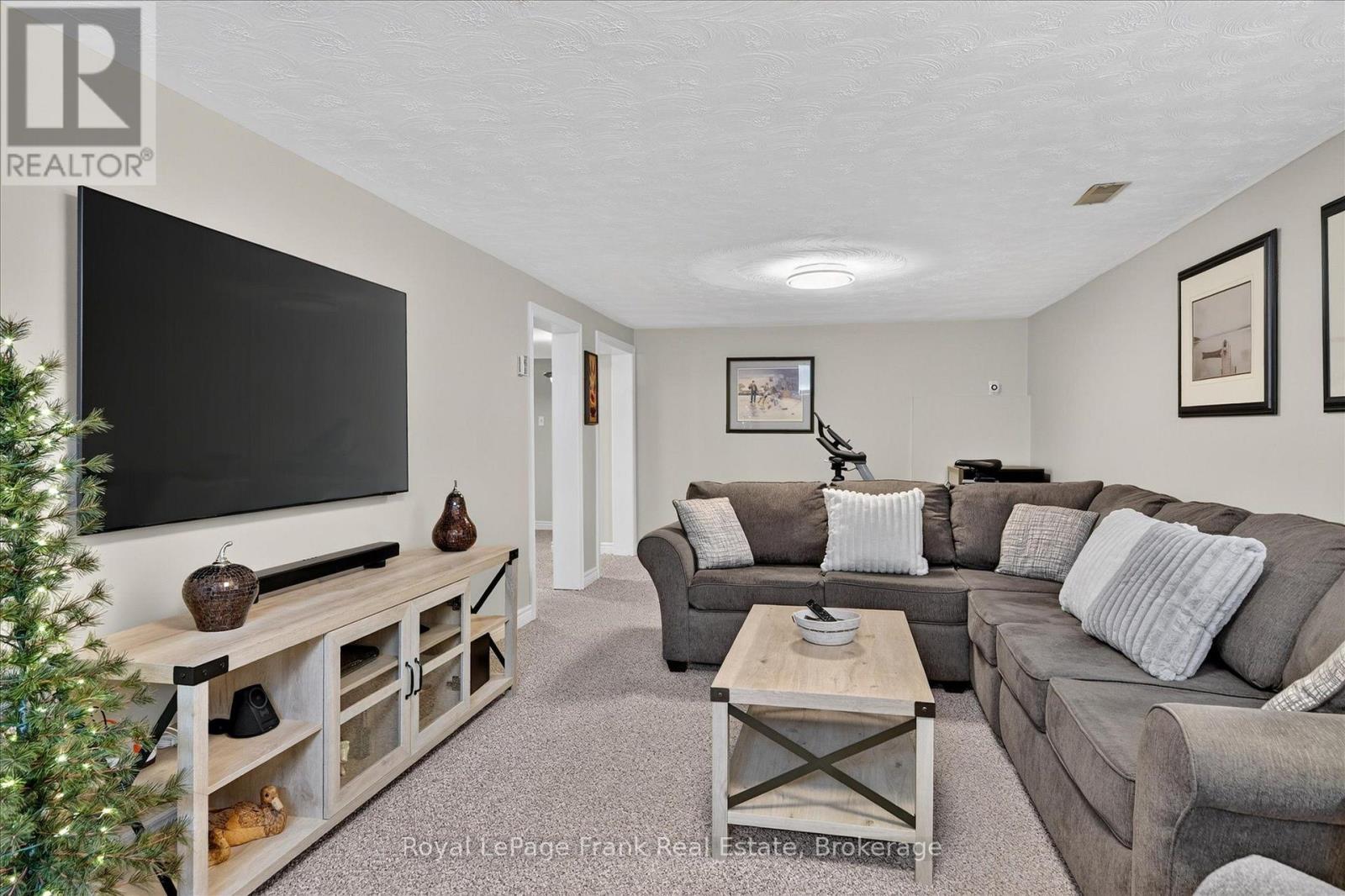 285 ST ANNES CRESCENT - 30