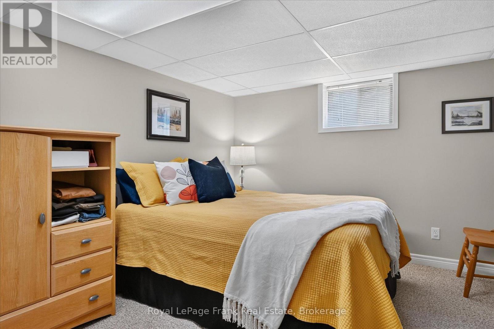 285 ST ANNES CRESCENT - 33