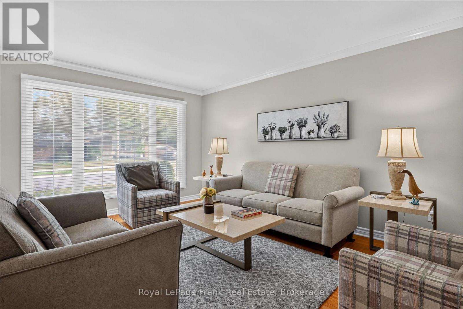 285 ST ANNES CRESCENT - 5