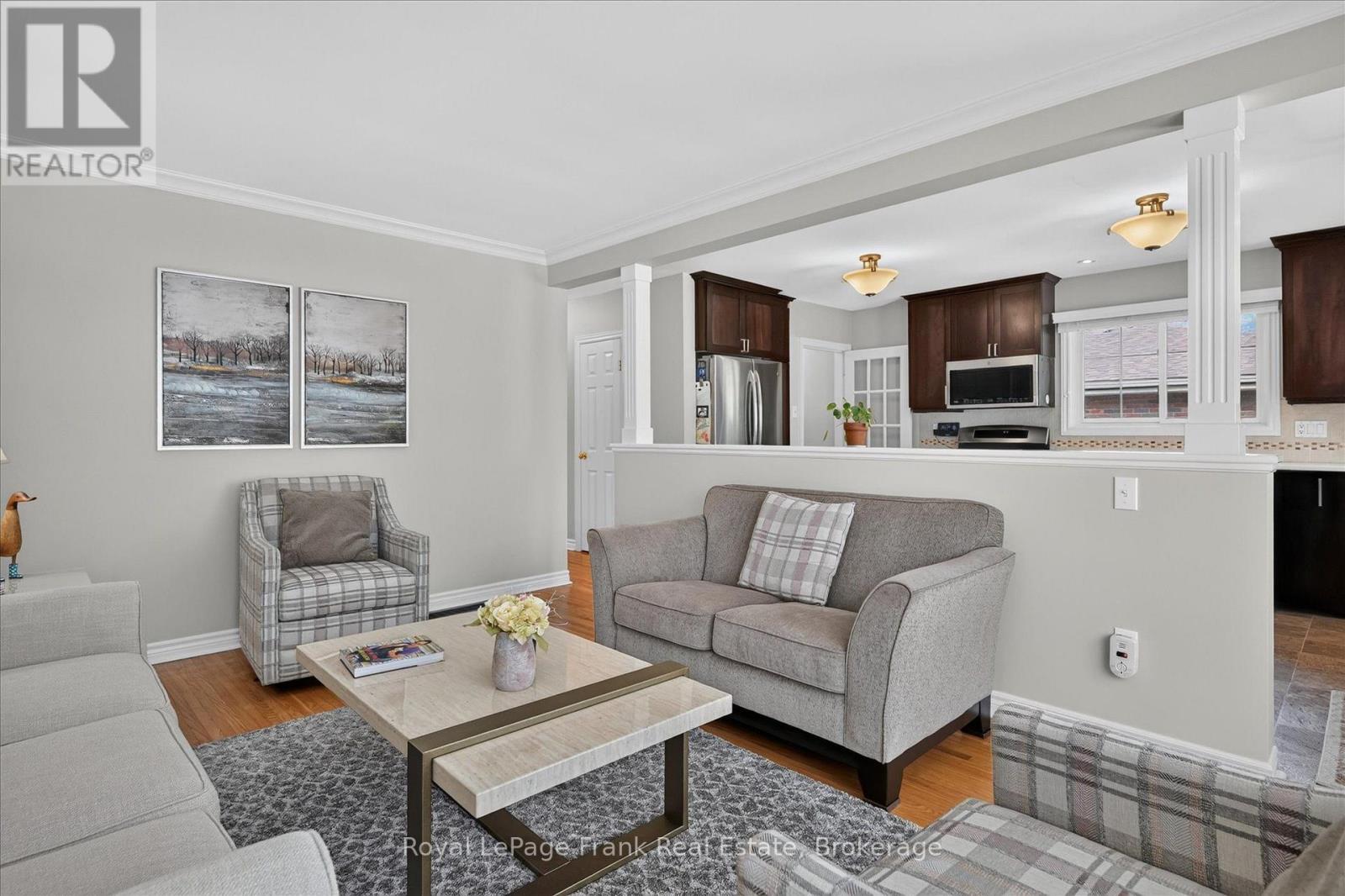 285 ST ANNES CRESCENT - 7