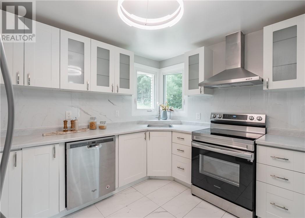 1316 Southlane Road - 16