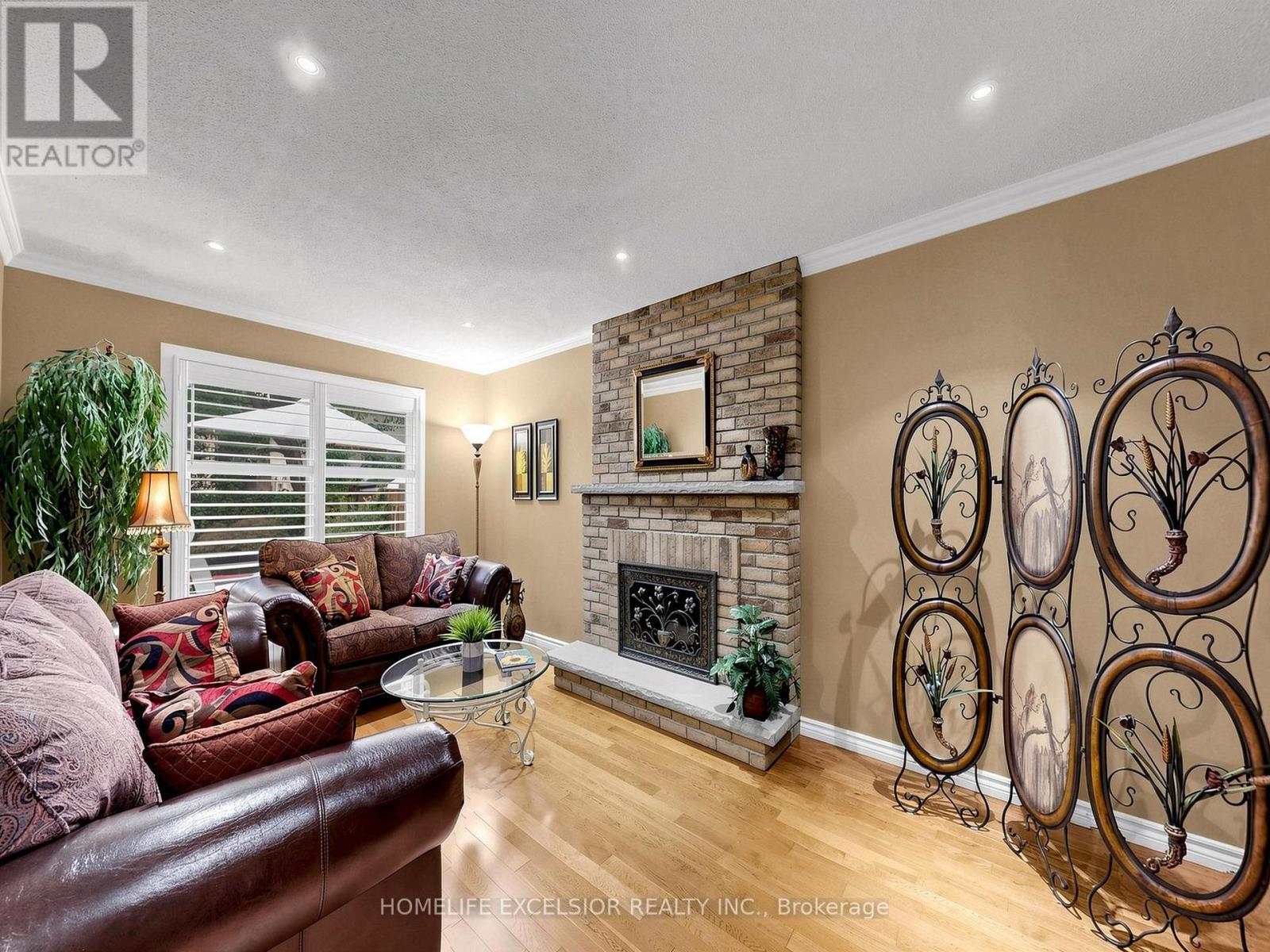 17 BLACK CHERRY DRIVE - 13