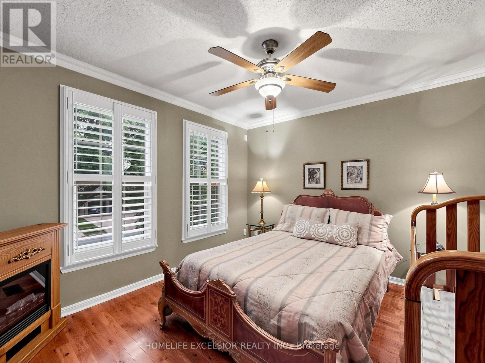 17 BLACK CHERRY DRIVE - 21
