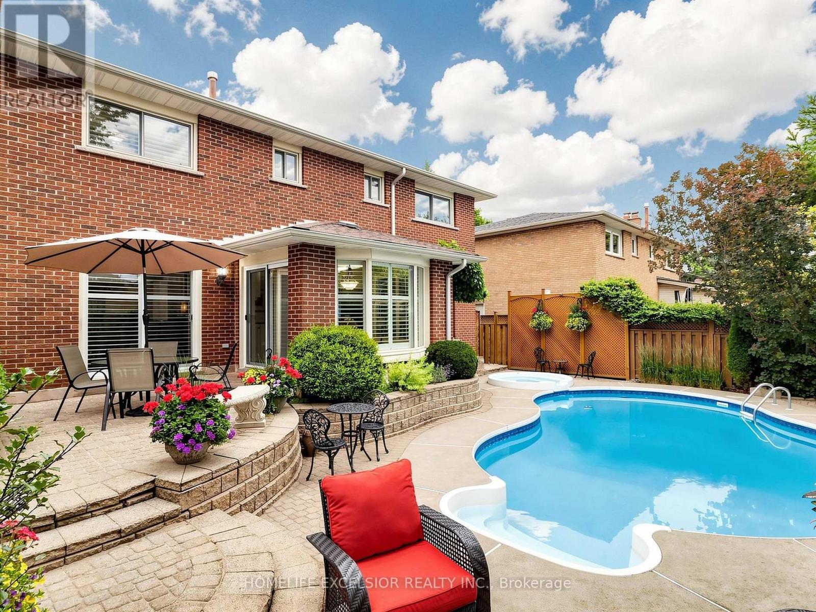 17 BLACK CHERRY DRIVE - 32