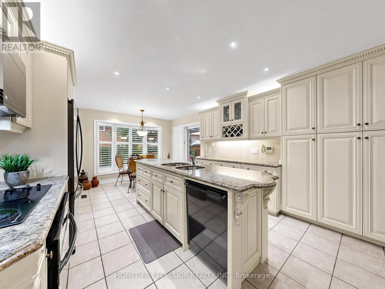 17 BLACK CHERRY DRIVE - 5