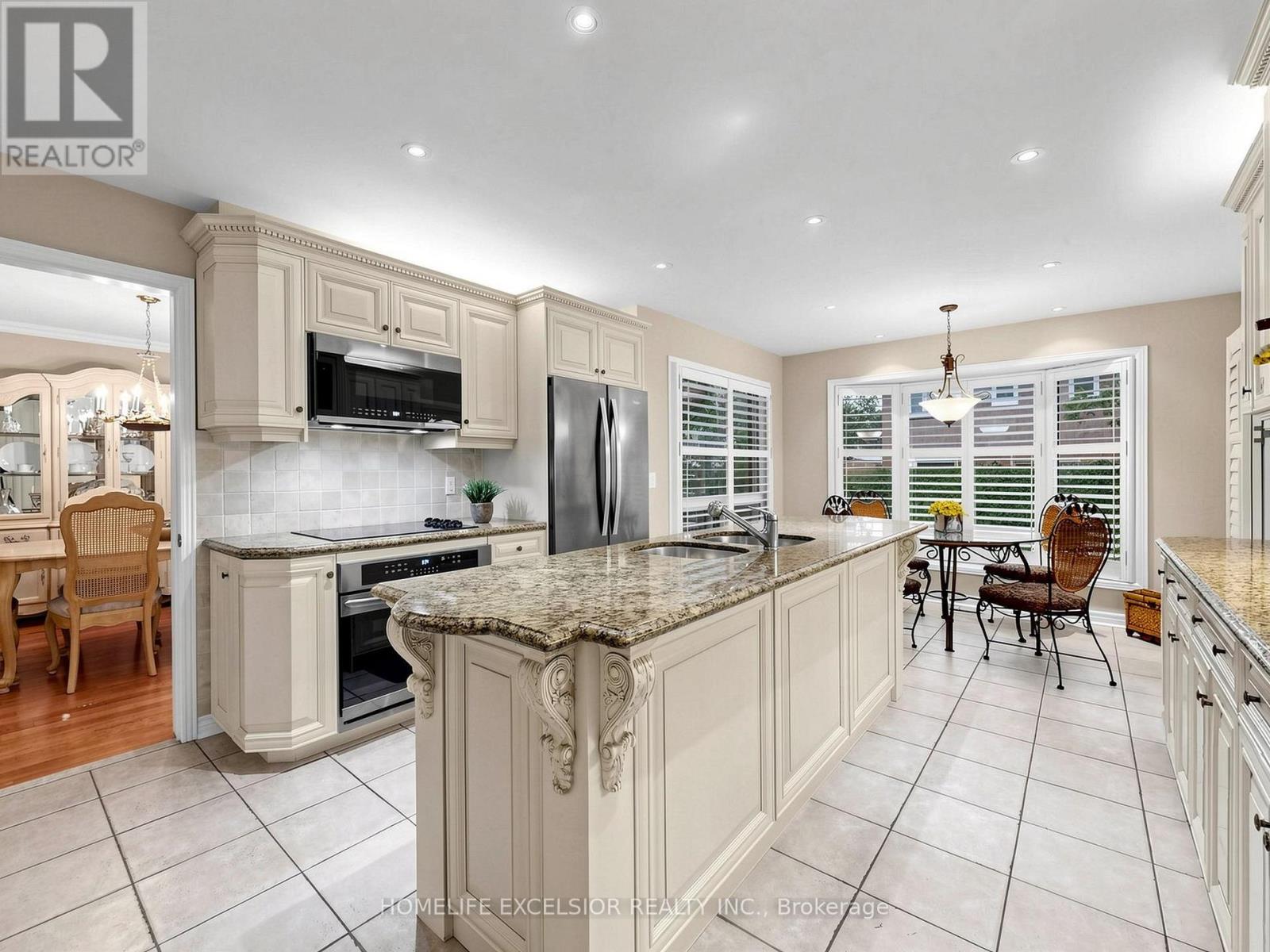 17 BLACK CHERRY DRIVE - 6