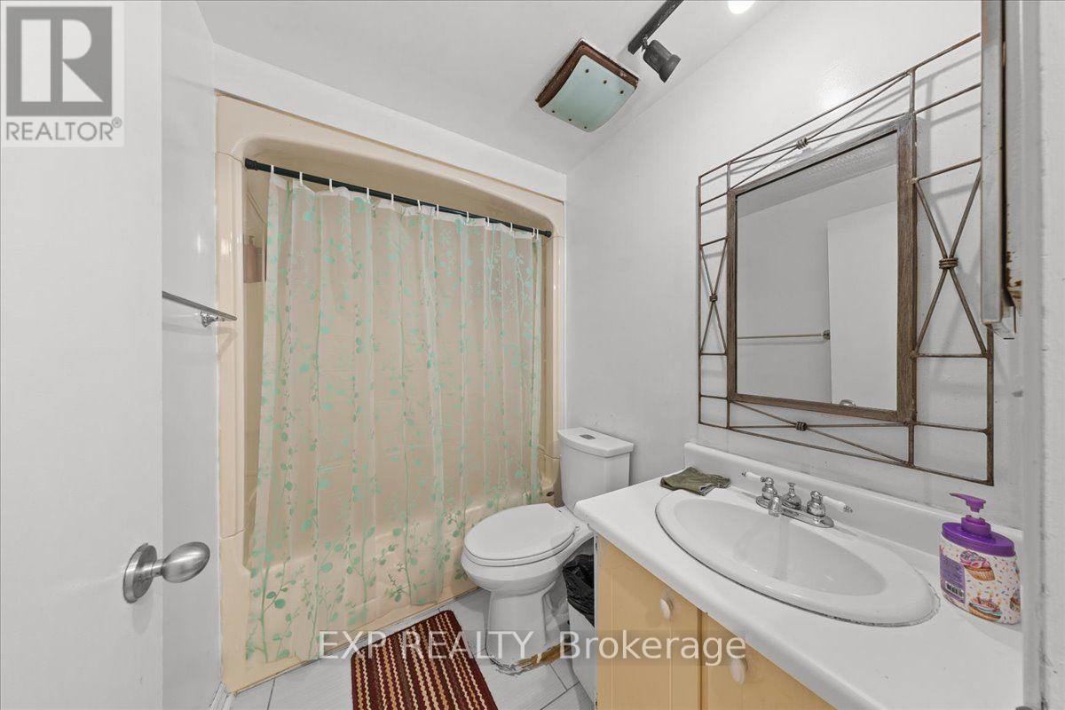 #9 407 MONTFORT STREET - 16