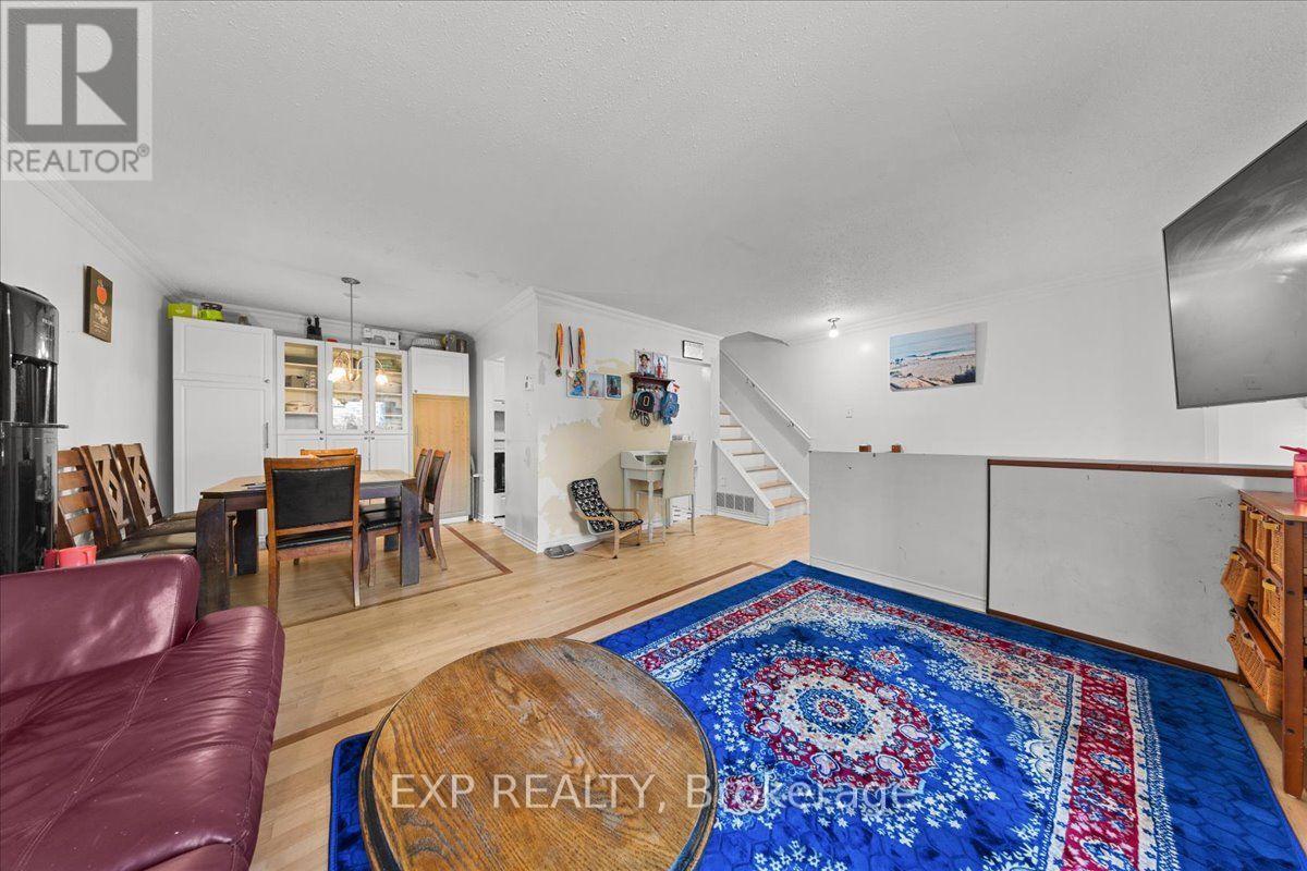 #9 407 MONTFORT STREET - 9