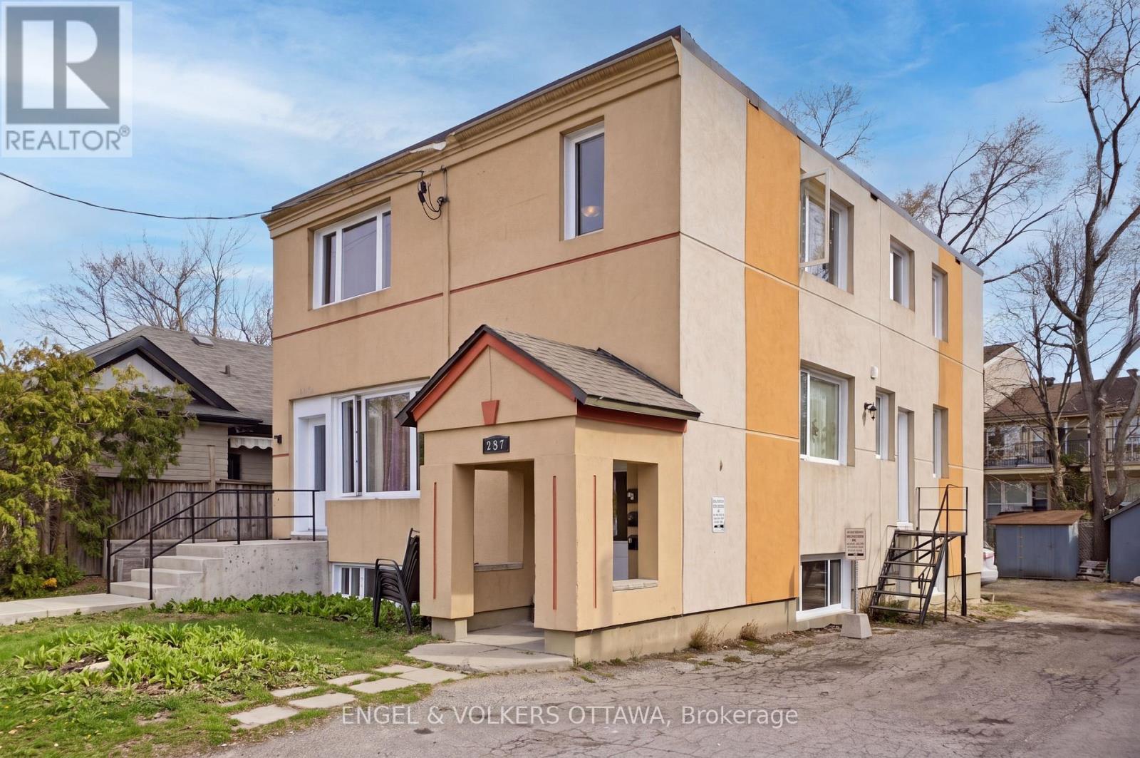 287 ST LAURENT BOULEVARD - 2