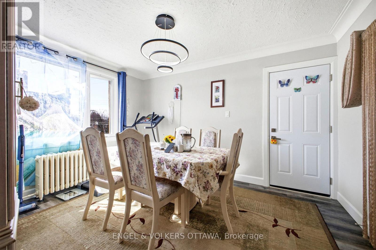 287 ST LAURENT BOULEVARD - 25
