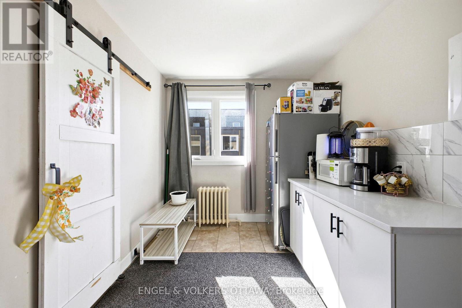 287 ST LAURENT BOULEVARD - 29