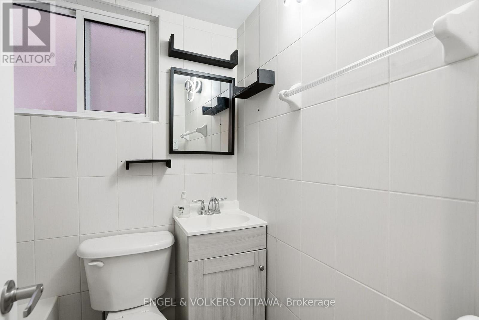 287 ST LAURENT BOULEVARD - 41