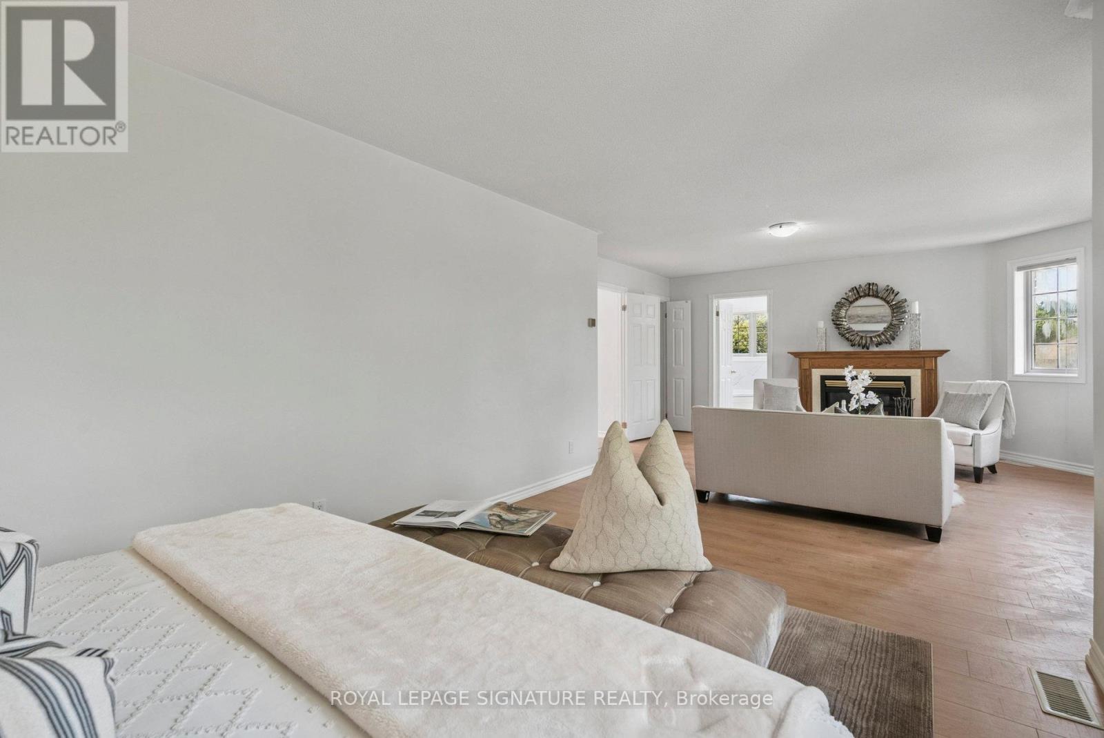 12 MCCULLOUGH COURT - 23